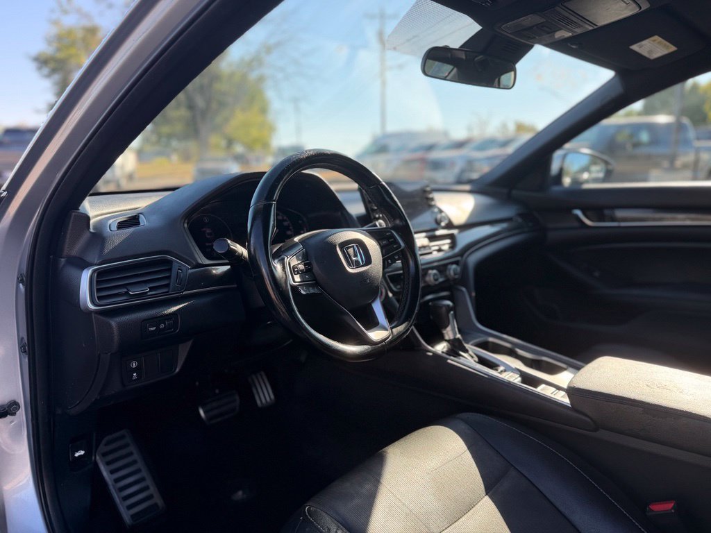 Used 2020 Honda Accord Sport image 12