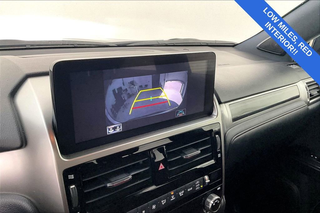 Used 2022 Lexus GX 460 Premium w/ Accessory Package image 31