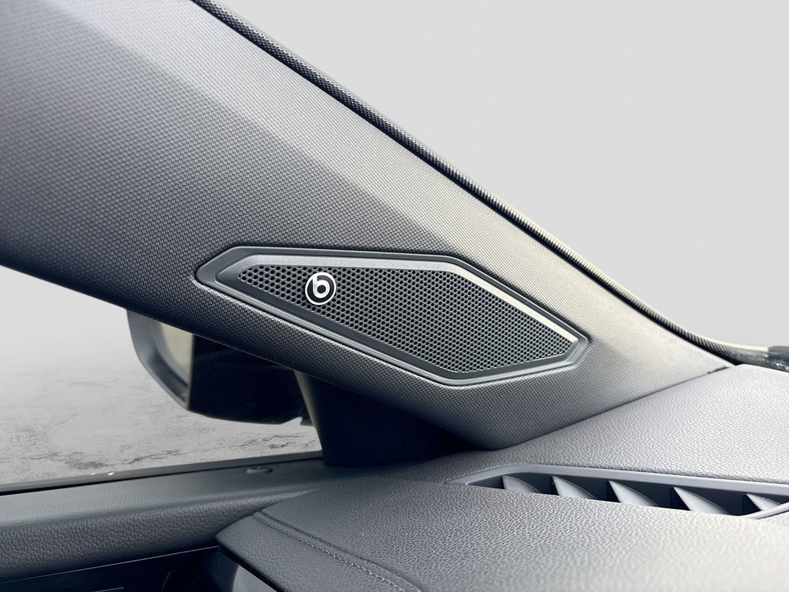 Used 2021 Volkswagen Jetta GLI Autobahn image 32