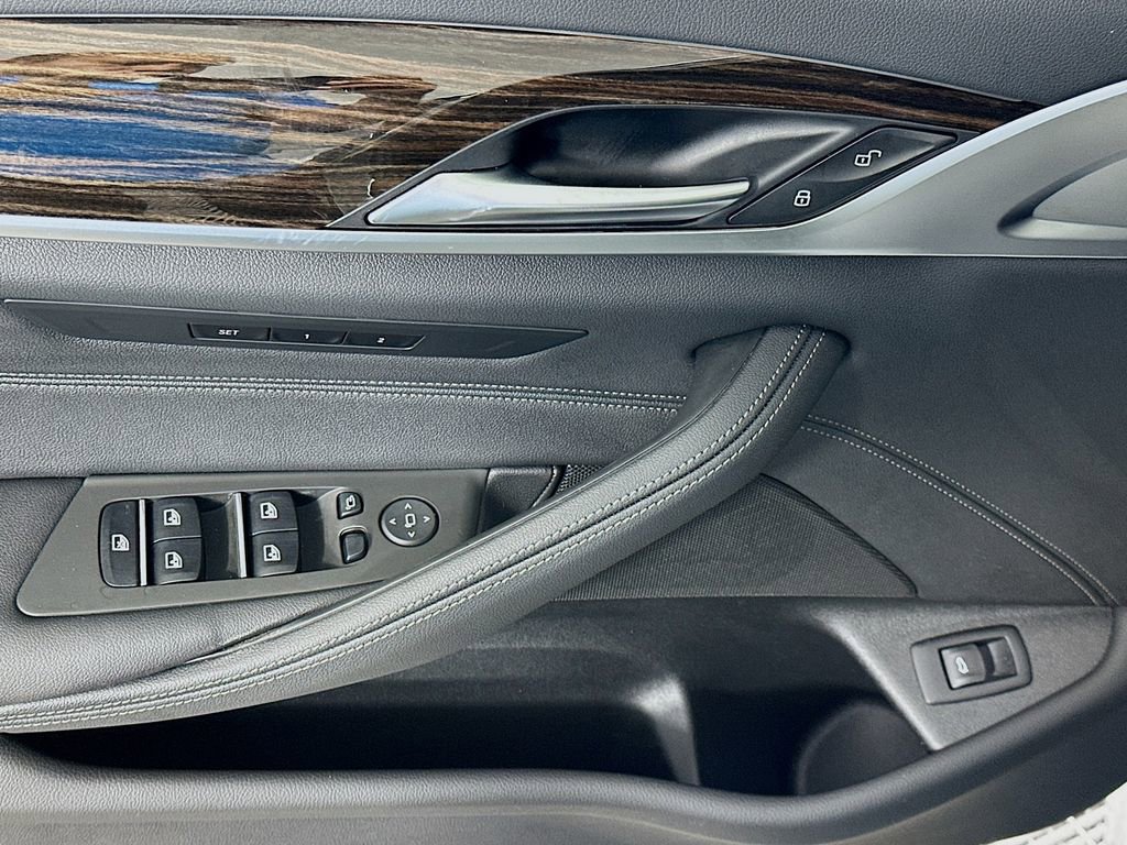 Certified 2023 BMW 530i xDrive w/ M Sport Package AWD/4WD image 18