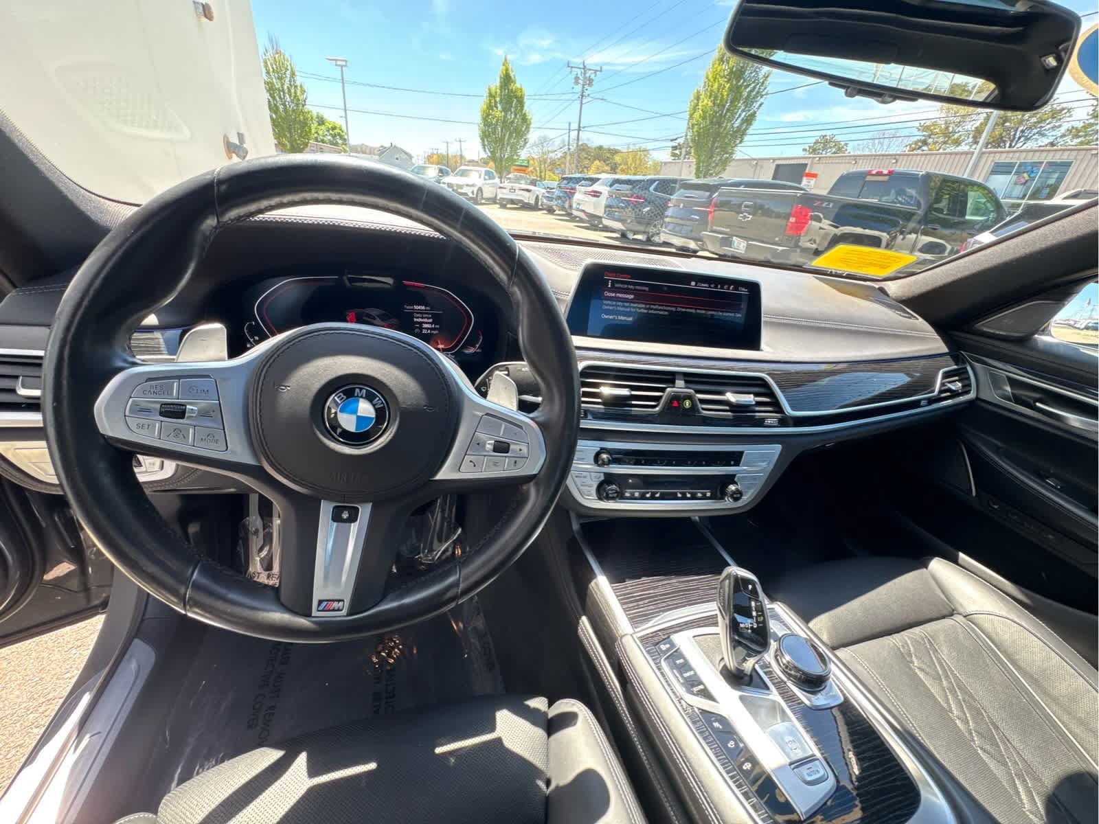 Used 2022 BMW 750Li xDrive AWD/4WD image 13