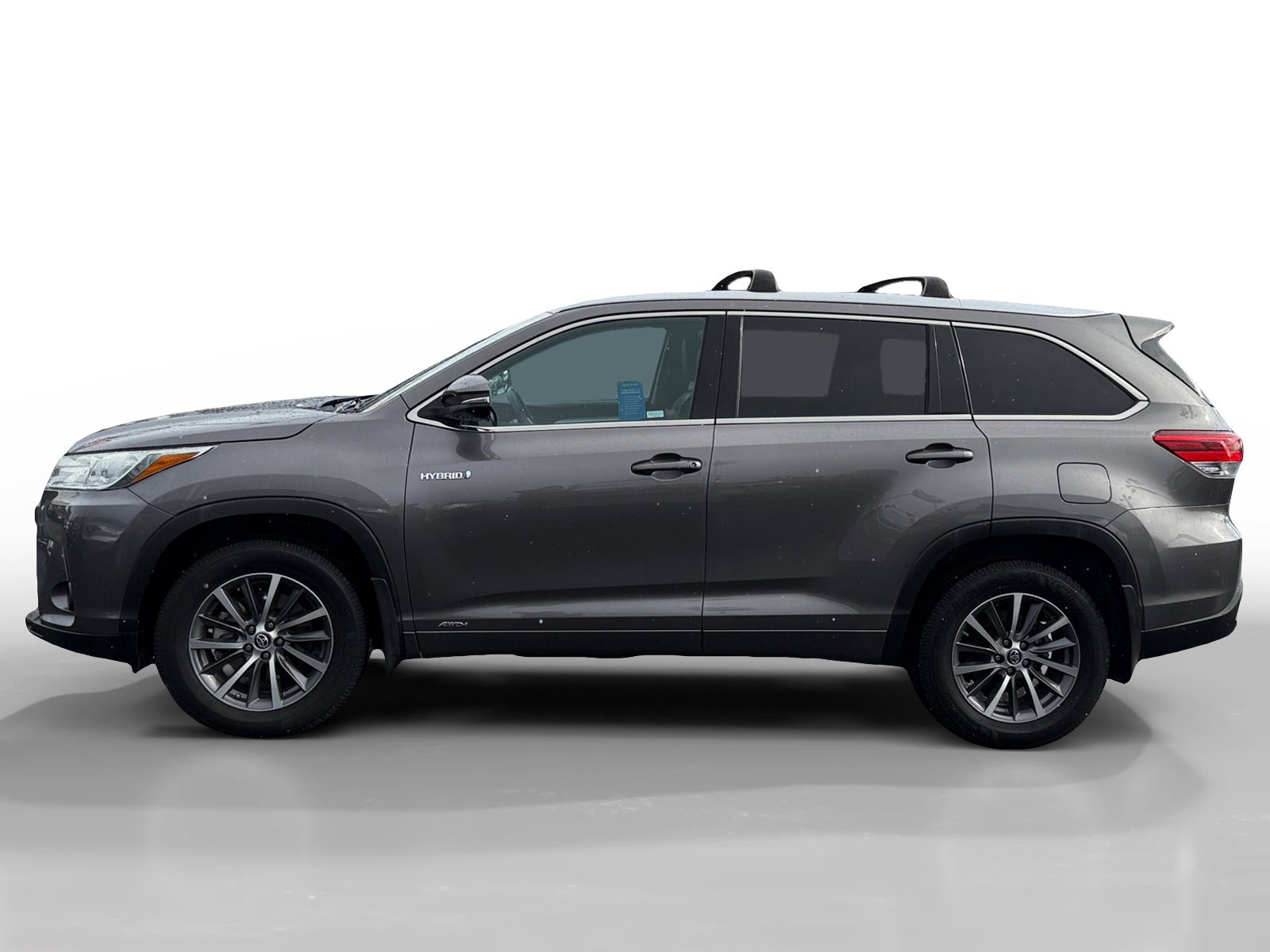 Used 2018 Toyota Highlander XLE image 2