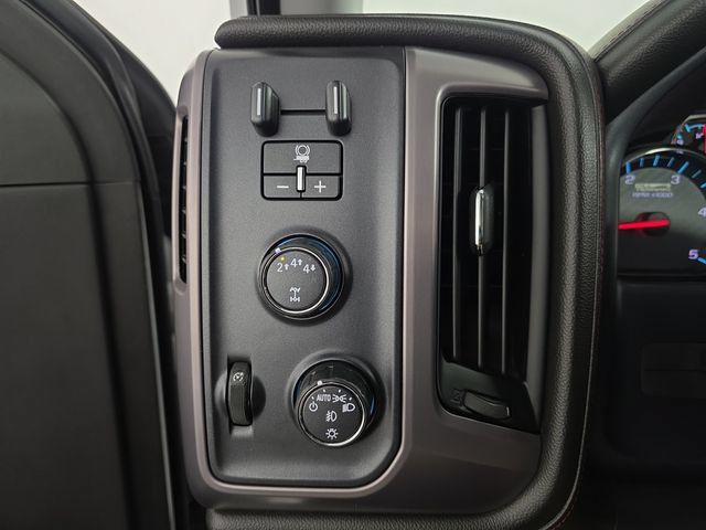 Used 2018 GMC Sierra 2500 SLT w/ Duramax Plus Package AWD/4WD image 20
