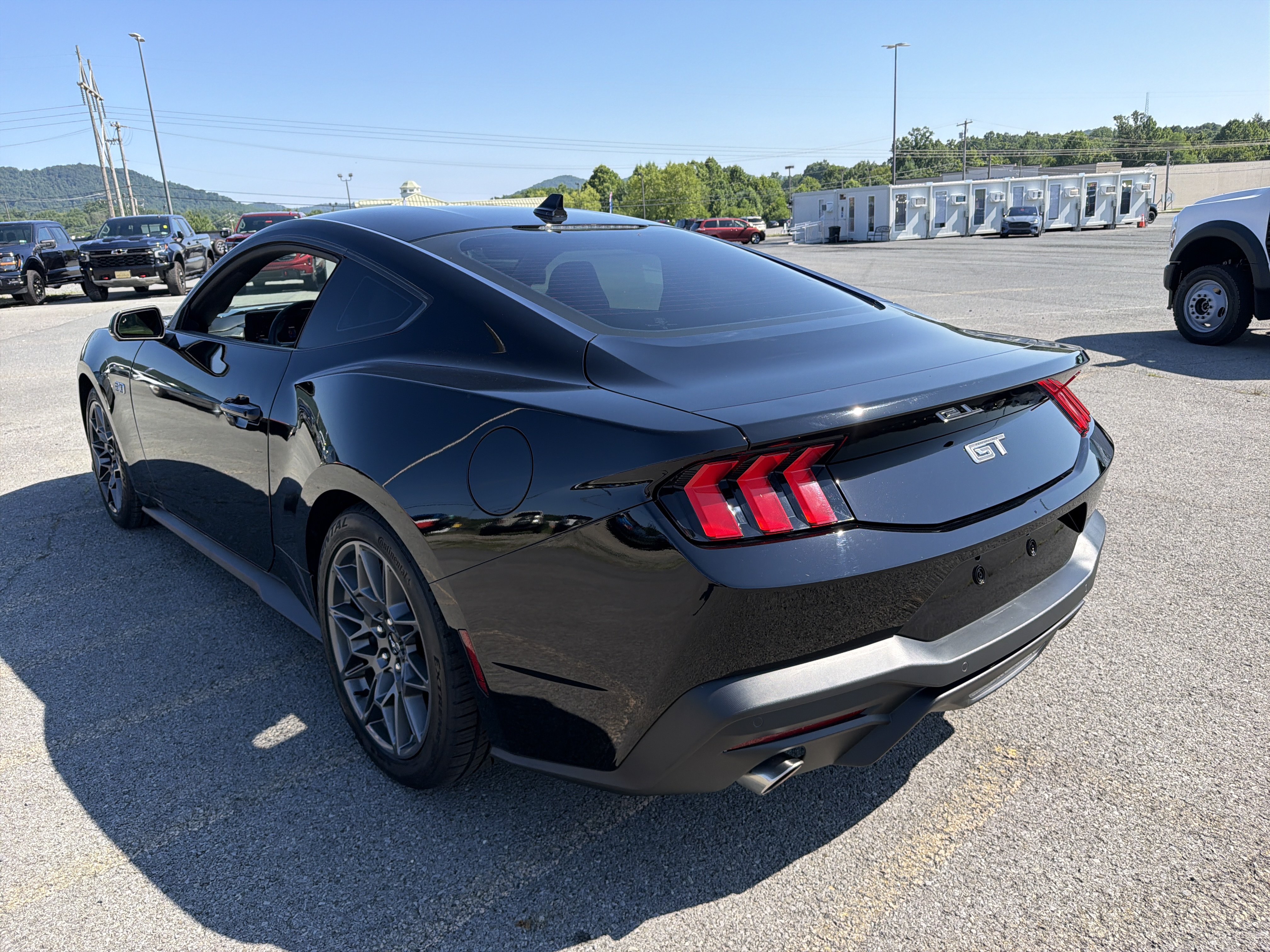 Used 2024 Ford Mustang GT Premium w/ GT Performance Package RWD image 6