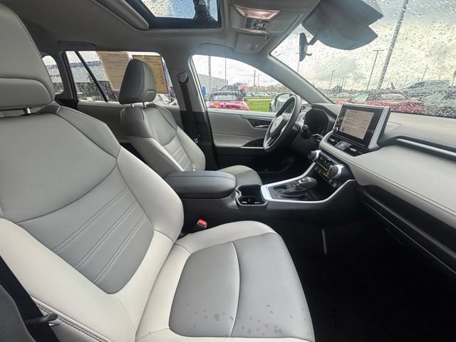 Used 2023 Toyota RAV4 XLE Premium FWD image 21