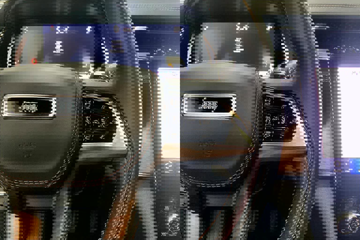 Used 2022 Jeep Grand Cherokee Summit image 22