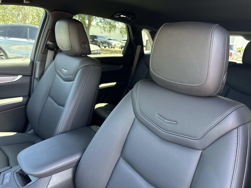 Used 2024 Cadillac XT5 Luxury FWD image 22