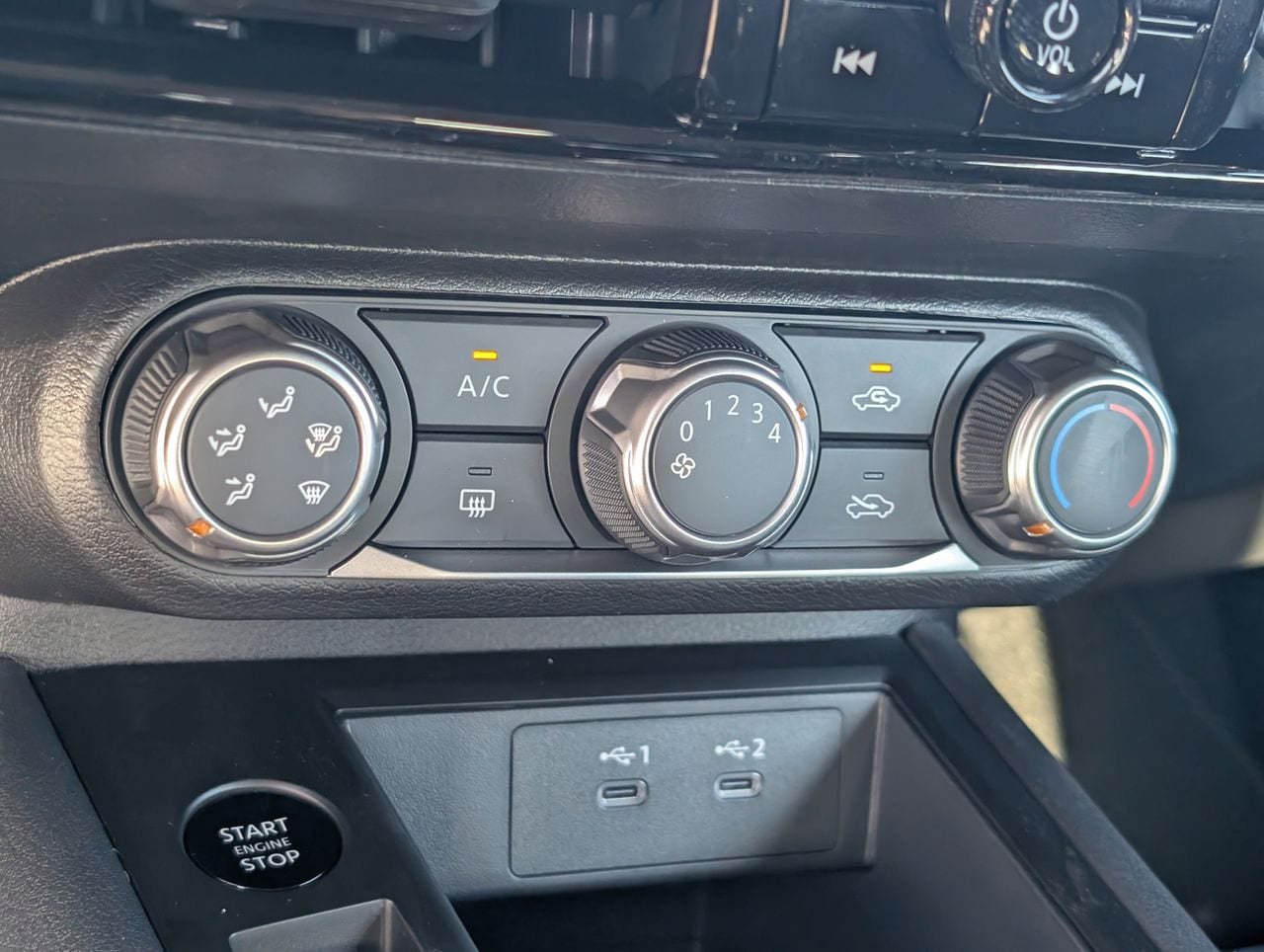 New 2026 Nissan Kicks S FWD image 13