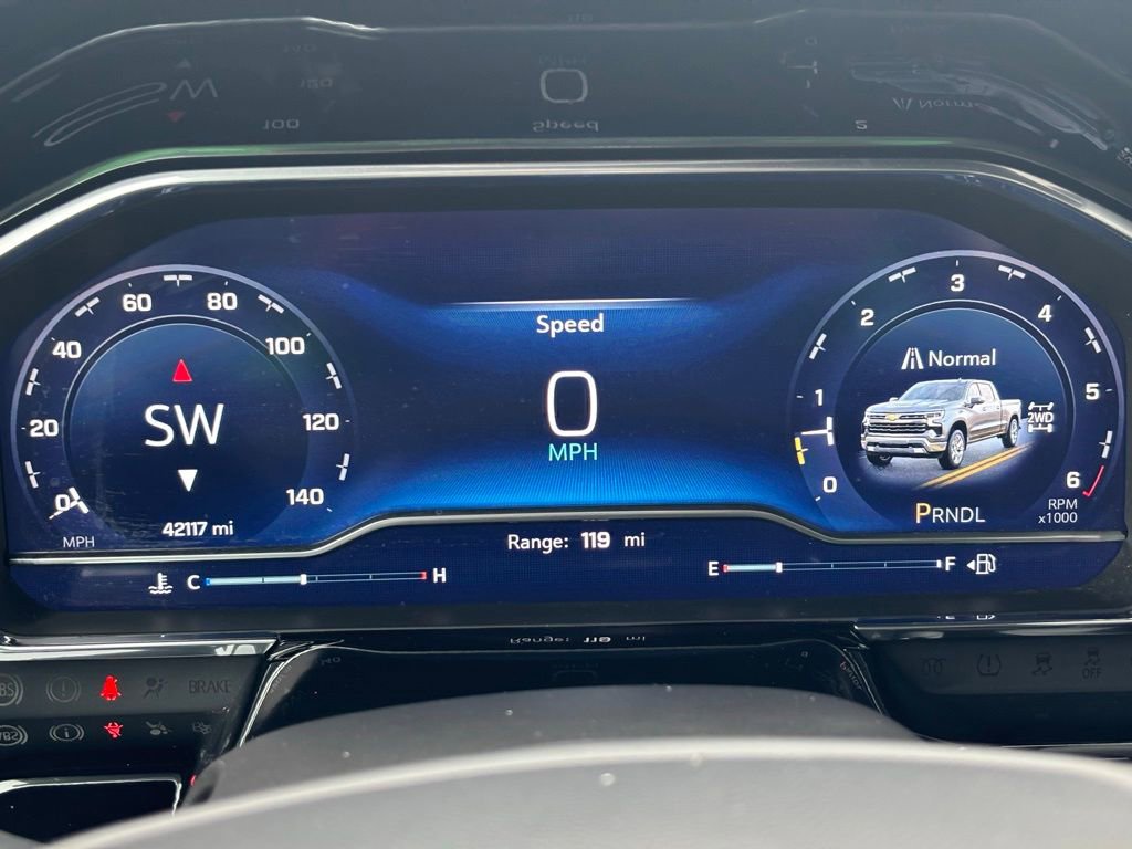 Used 2024 Chevrolet Silverado 1500 LT image 33