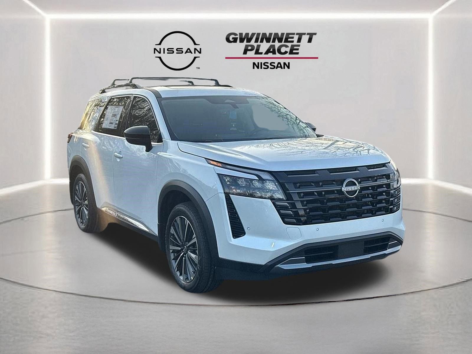 New 2026 Nissan Pathfinder Platinum image 3