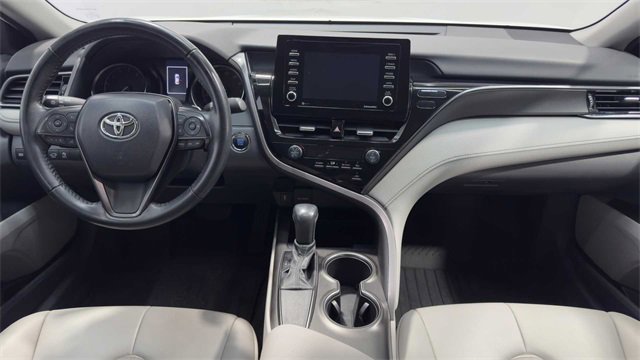 Used 2021 Toyota Camry SE w/ Convenience Package image 16