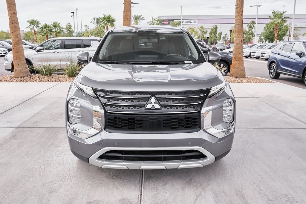 Used 2024 Mitsubishi Outlander SE image 6