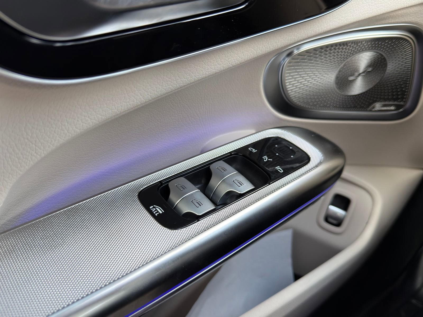 New 2026 Mercedes-Benz CLE 450 4MATIC Cabriolet image 16