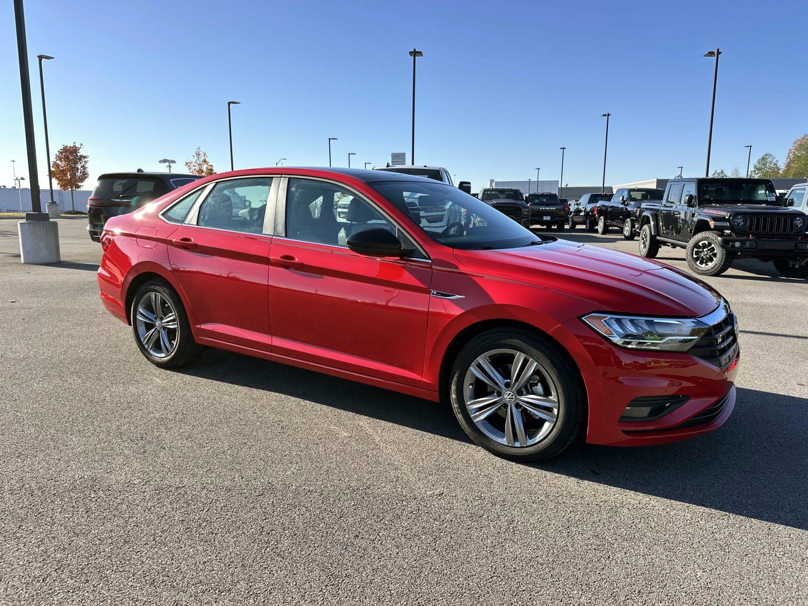 Used 2021 Volkswagen Jetta R-Line image 2