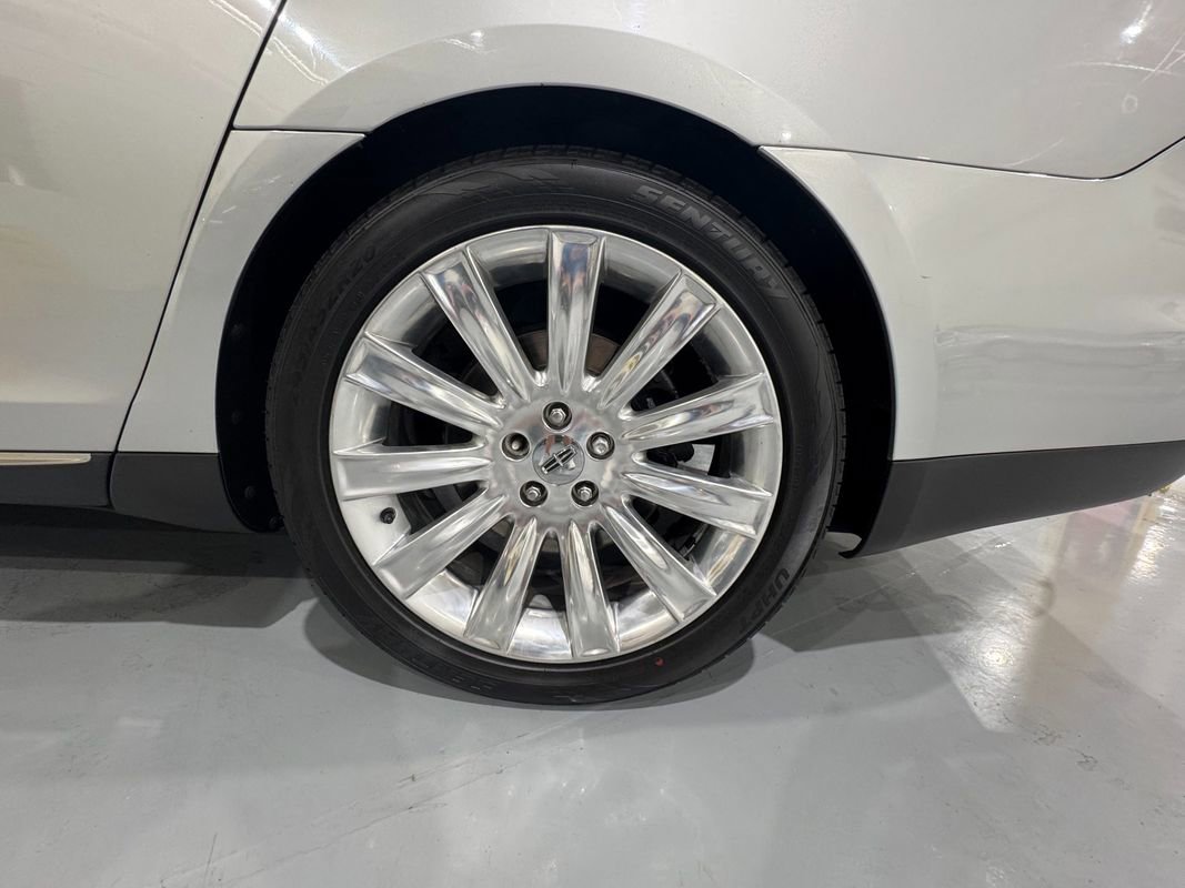 Used 2012 Lincoln MKS AWD image 49