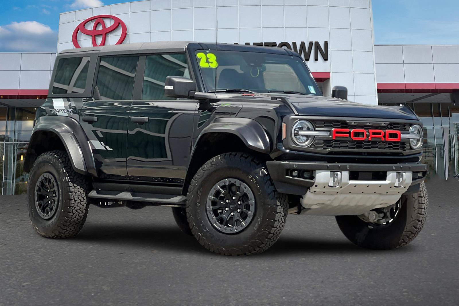 Used 2023 Ford Bronco Raptor AWD/4WD image 2