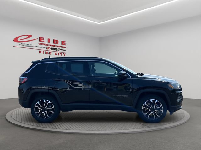 Used 2024 Jeep Compass Limited AWD/4WD image 11