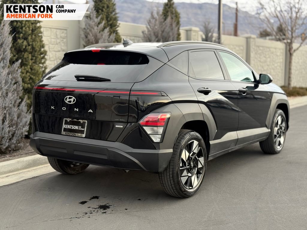 Used 2025 Hyundai Kona SEL image 9