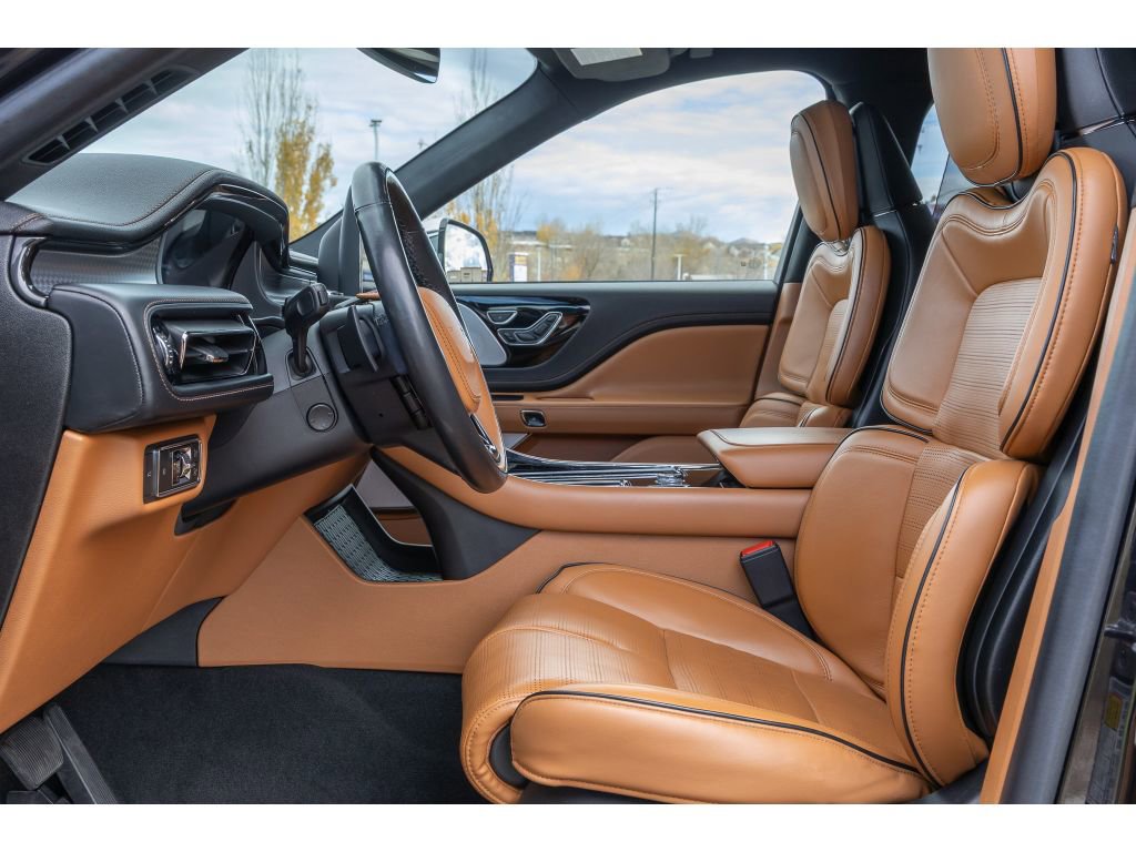 Used 2022 Lincoln Aviator Black Label w/ Dynamic Handling Package image 17