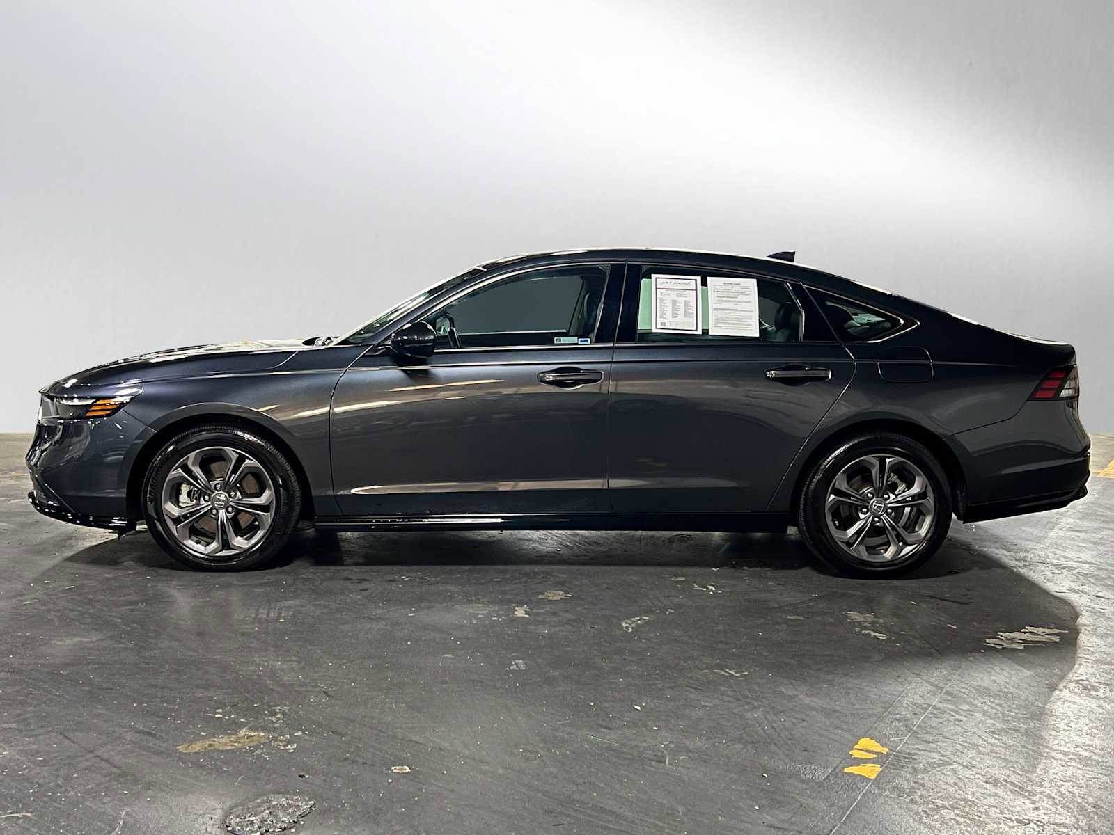 Used 2024 Honda Accord EX-L image 6