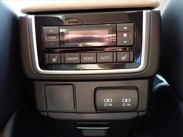 Used 2019 Subaru Ascent Limited AWD/4WD image 11