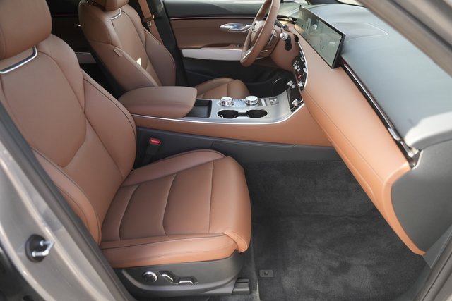 Used 2026 Genesis GV70 2.5T Advanced image 19