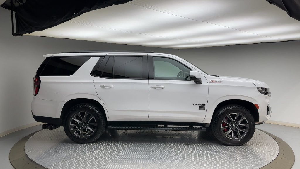 Used 2021 Chevrolet Tahoe Z71 w/ Luxury Package AWD/4WD image 9