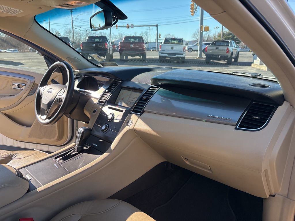 Used 2016 Ford Taurus SEL w/ Equipment Group 201A image 32