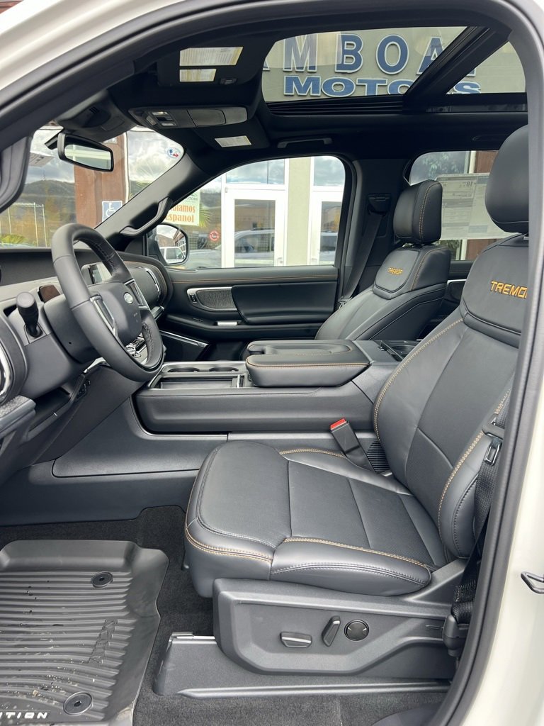 New 2025 Ford Expedition Tremor image 10