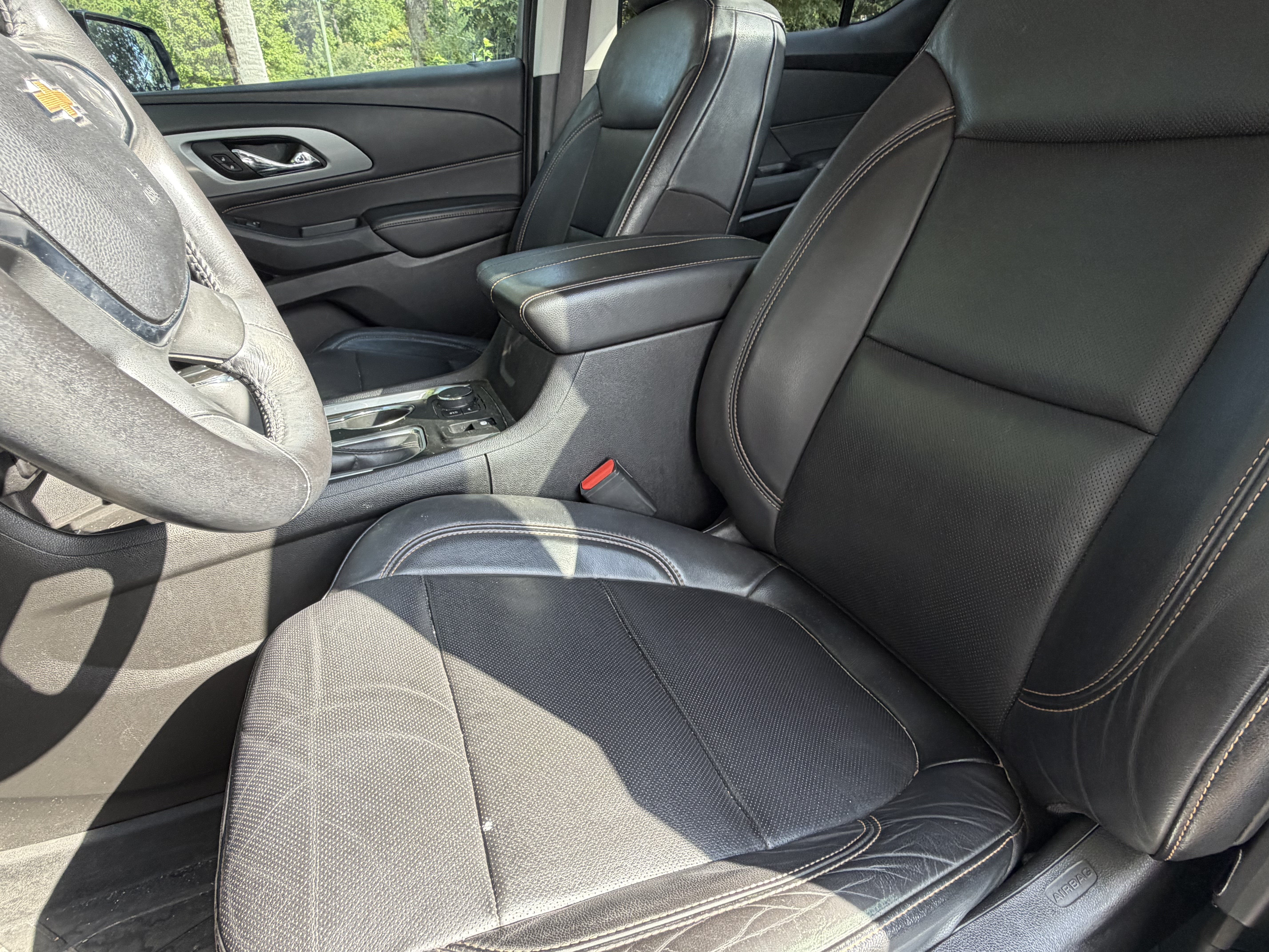 Used 2018 Chevrolet Traverse Premier w/ Redline Edition FWD image 17