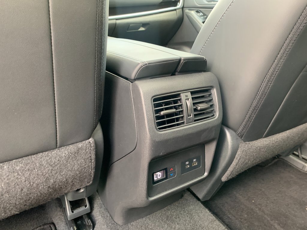 Used 2023 Nissan Rogue SL w/ SL Premium Package image 28