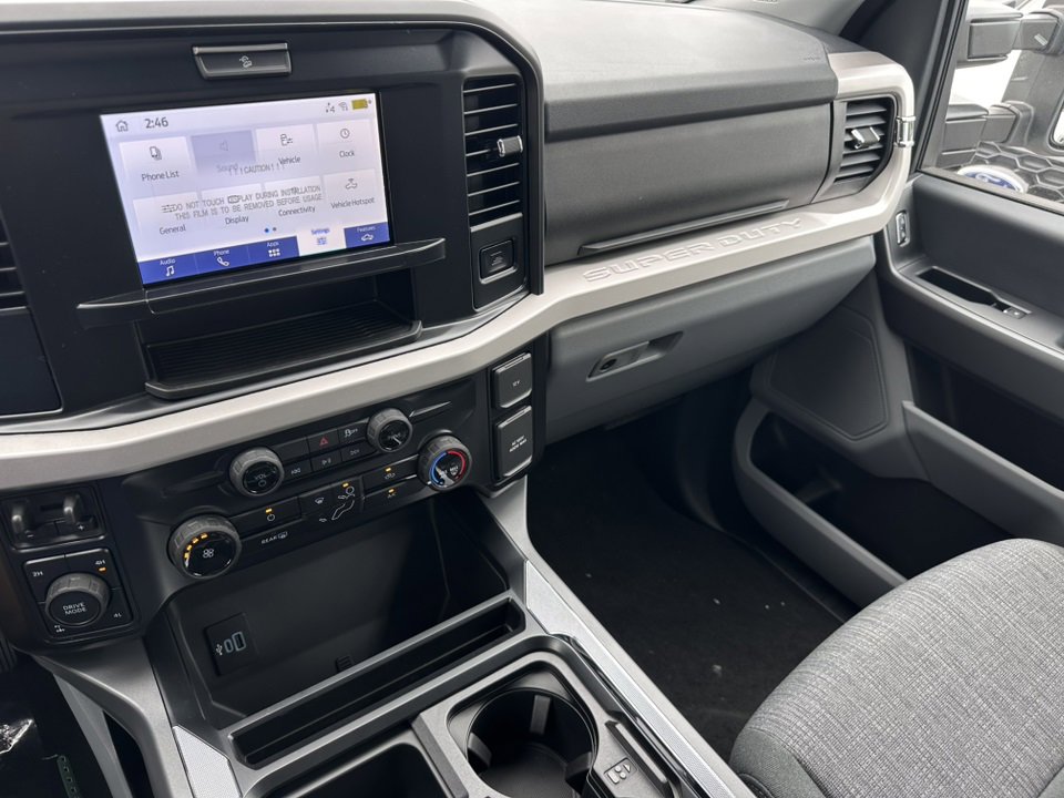 New 2025 Ford F250 XLT w/ FX4 Off-Road Package image 27