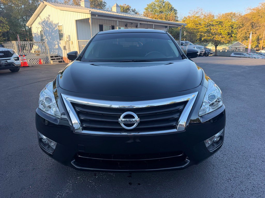 Used 2013 Nissan Altima 2.5 SV w/ 2.5SV Convenience Pkg FWD image 2