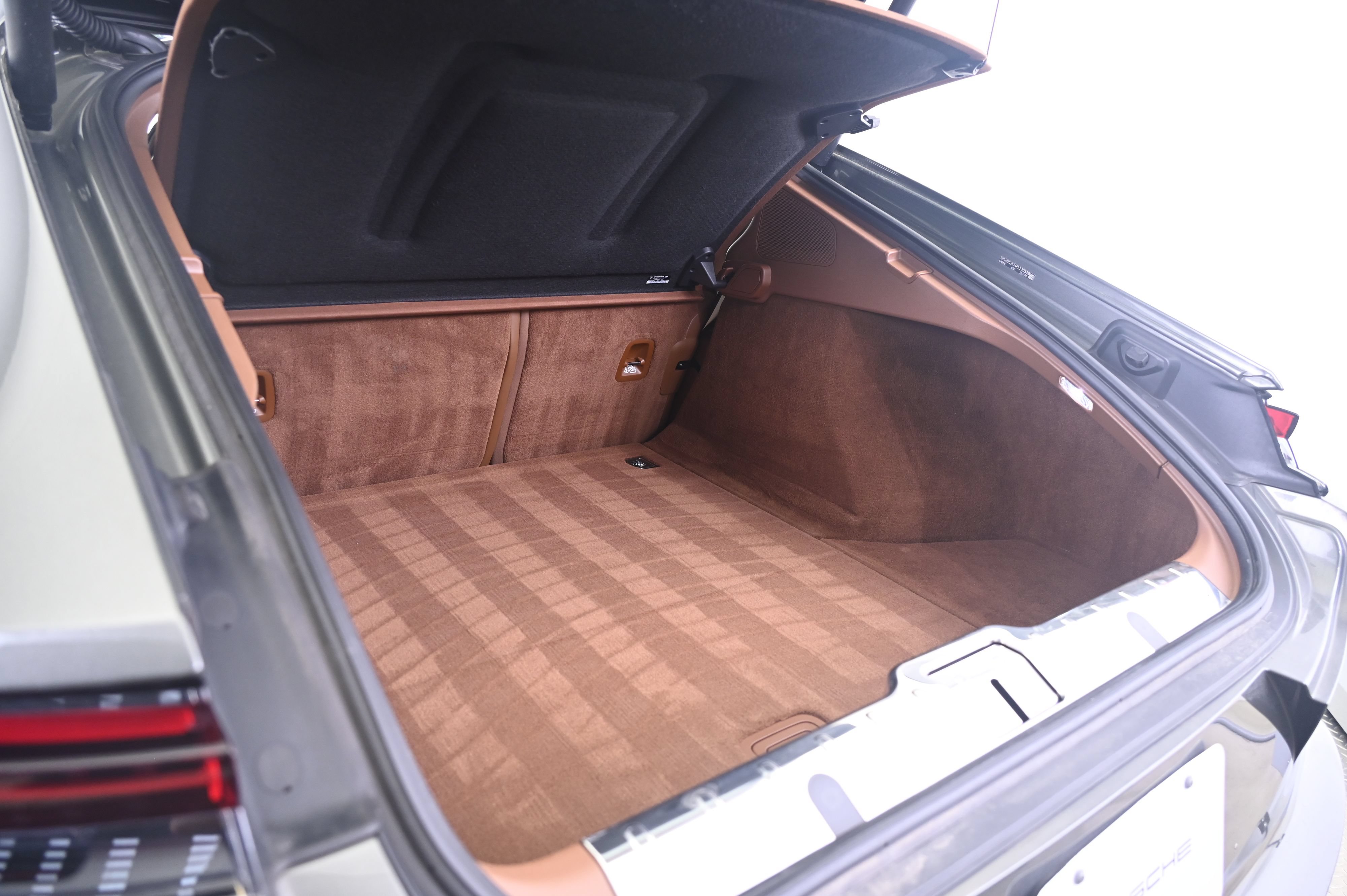 Certified 2023 Porsche Panamera 4S AWD/4WD image 15