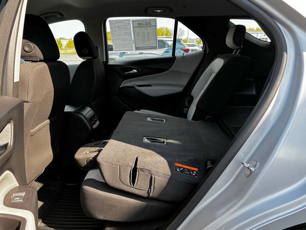 Used 2019 Chevrolet Equinox LS AWD/4WD image 24