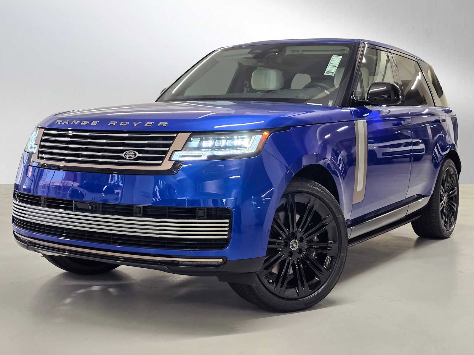 New 2025 Land Rover Range Rover SV image 1