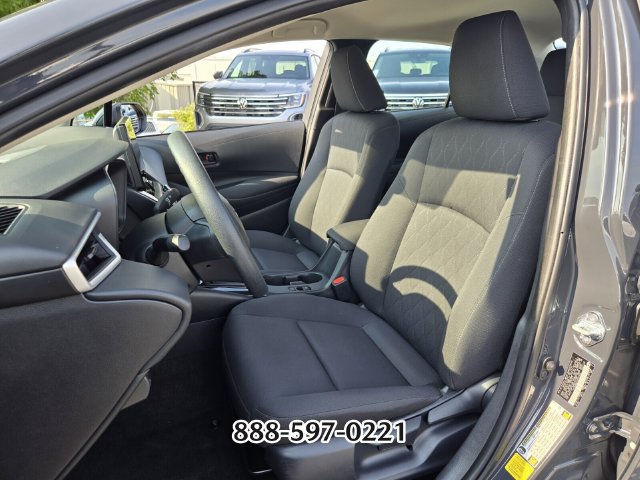 Used 2025 Toyota Corolla LE FWD image 9