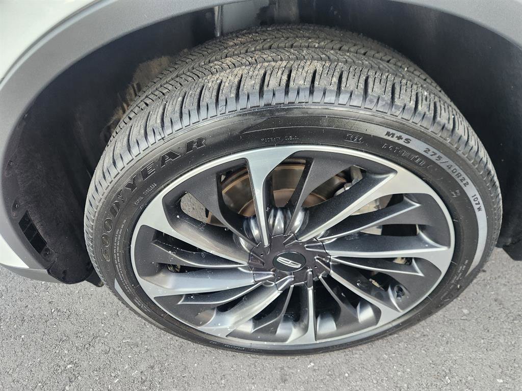 Certified 2022 Lincoln Aviator Reserve w/ Equipment Group 201A AWD/4WD image 9