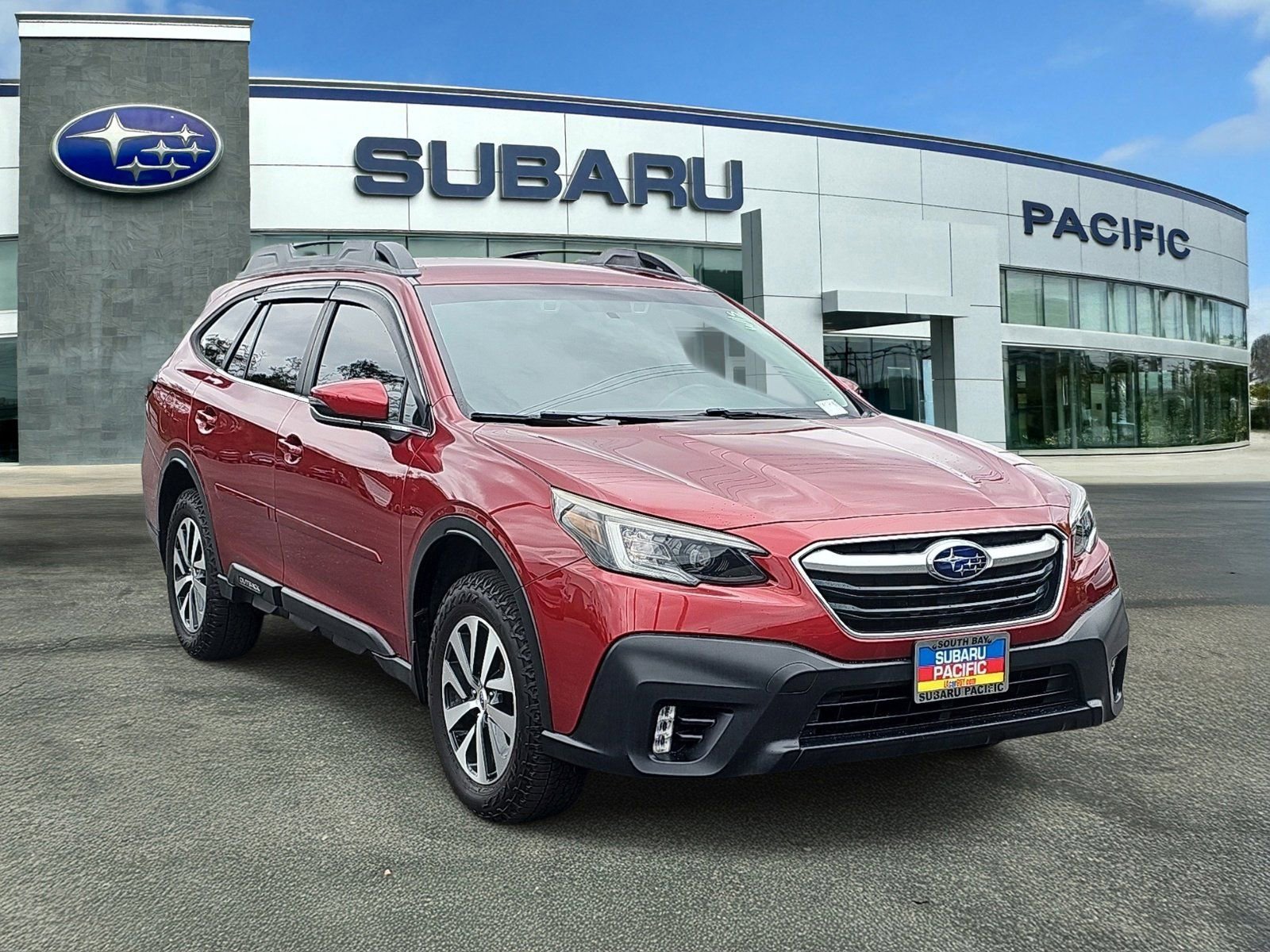 Used 2020 Subaru Outback Premium image 1