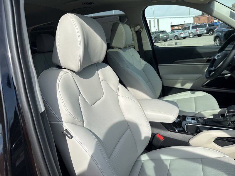 New 2025 Kia Telluride S image 17