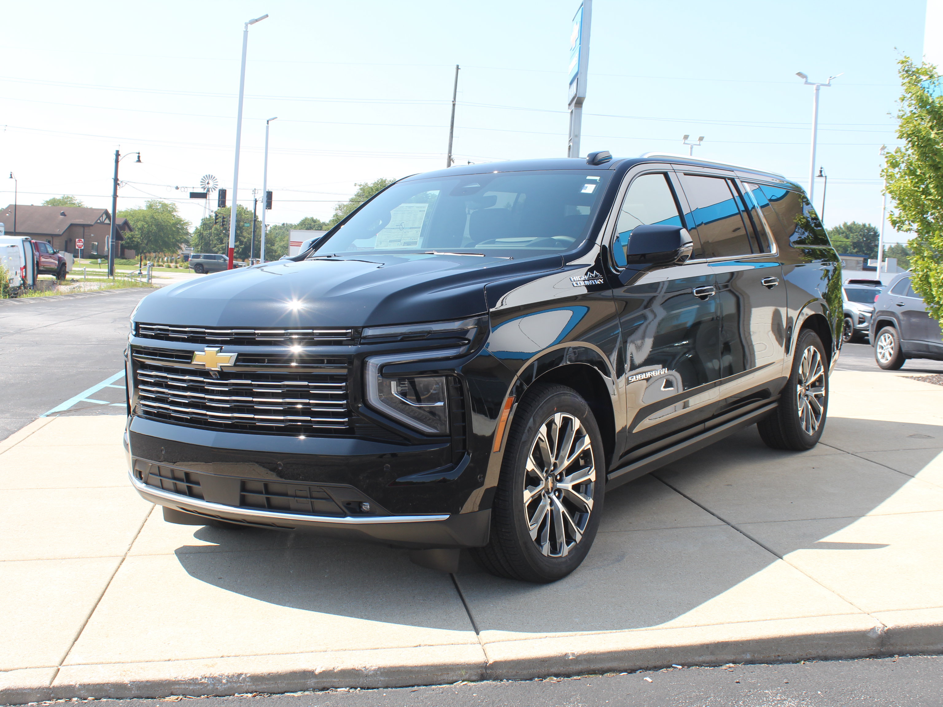 New 2026 Chevrolet Suburban High Country AWD/4WD image 8