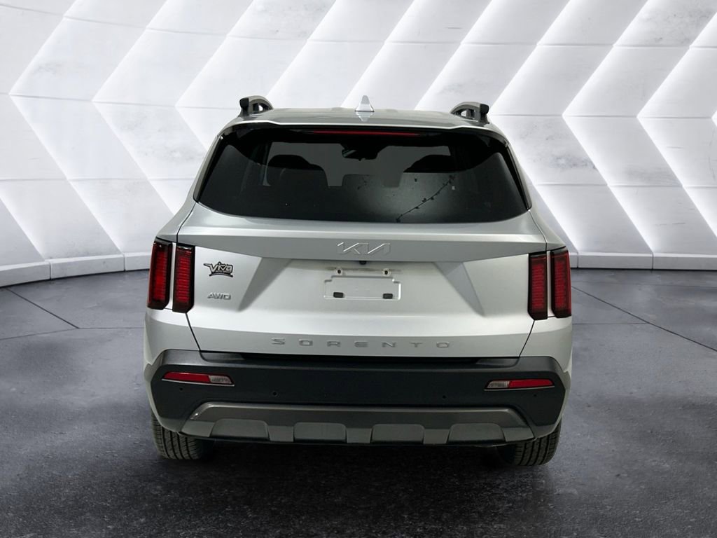 Used 2022 Kia Sorento S image 5