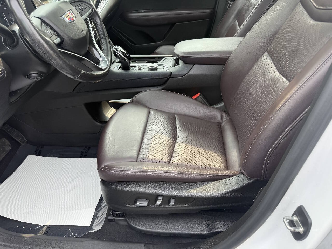 Used 2022 Cadillac XT6 Premium Luxury w/ Technology Package AWD/4WD image 18