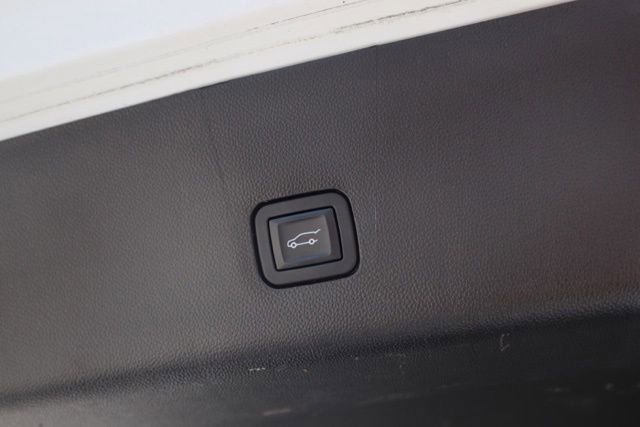 Used 2019 Chevrolet Traverse Premier w/ LPO, Blackout Package FWD image 37