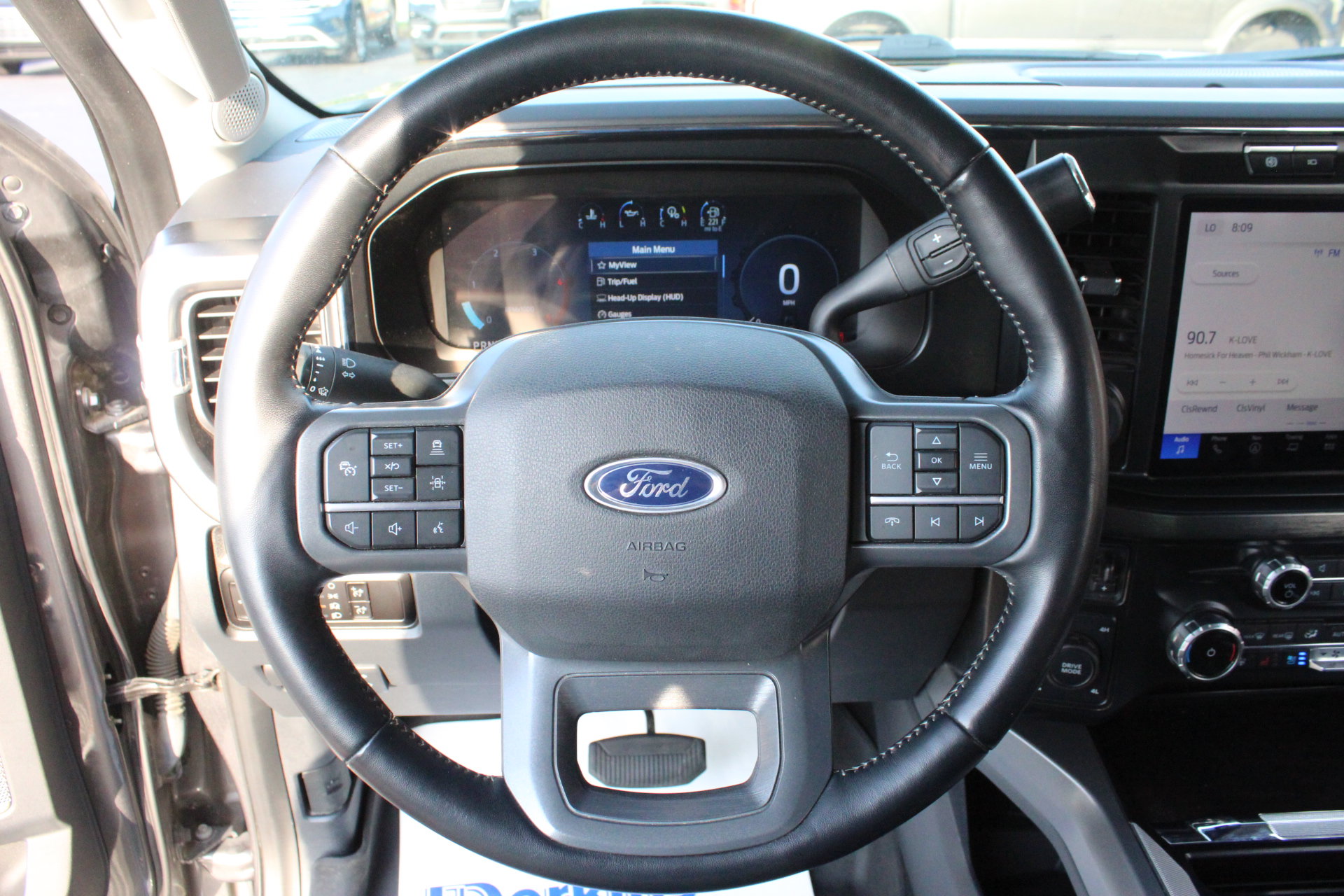 Used 2023 Ford F250 Lariat w/ Lariat Ultimate Package AWD/4WD image 17