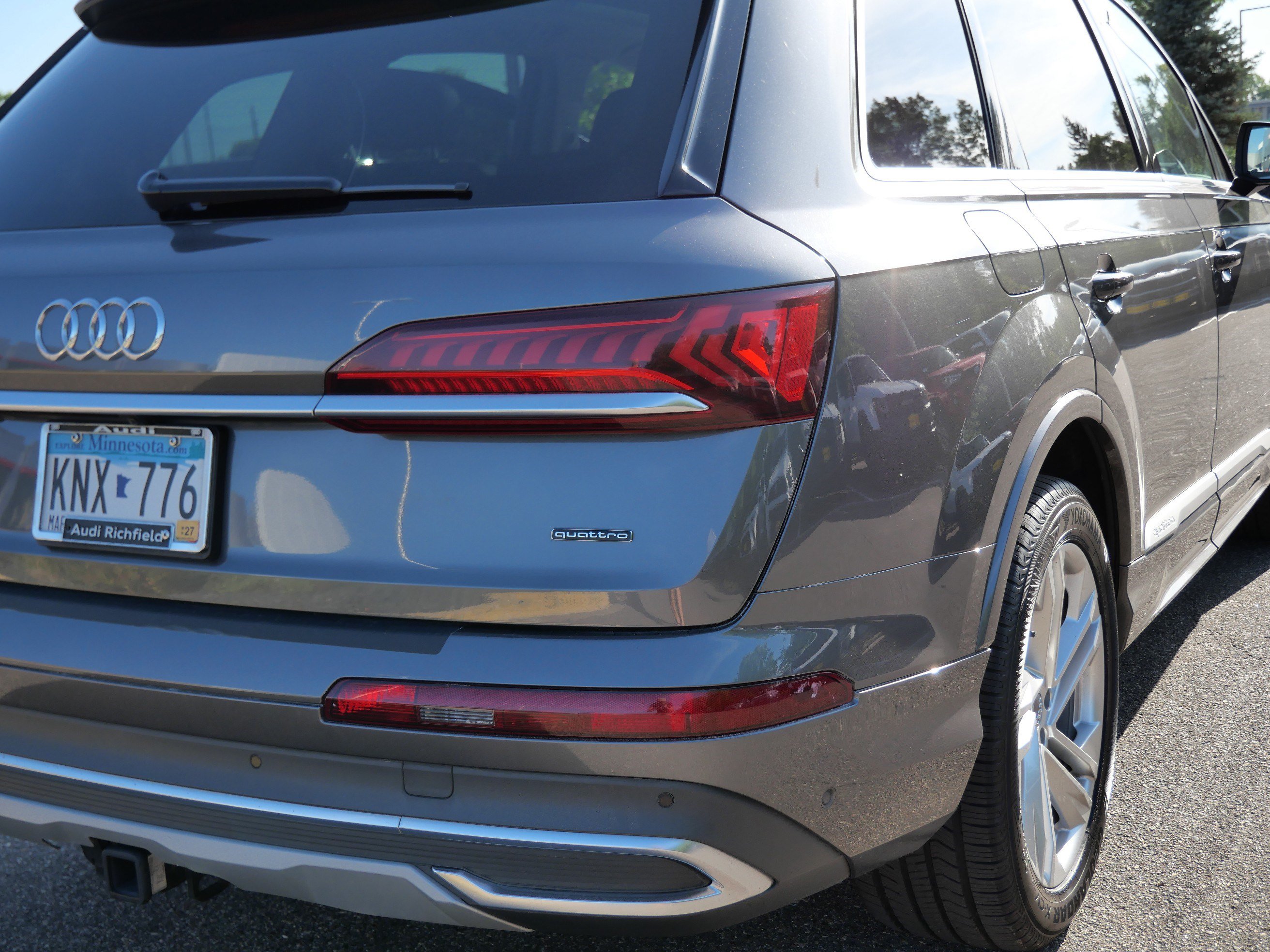 Used 2020 Audi Q7 3.0T Premium Plus w/ Premium Plus Package AWD/4WD image 17