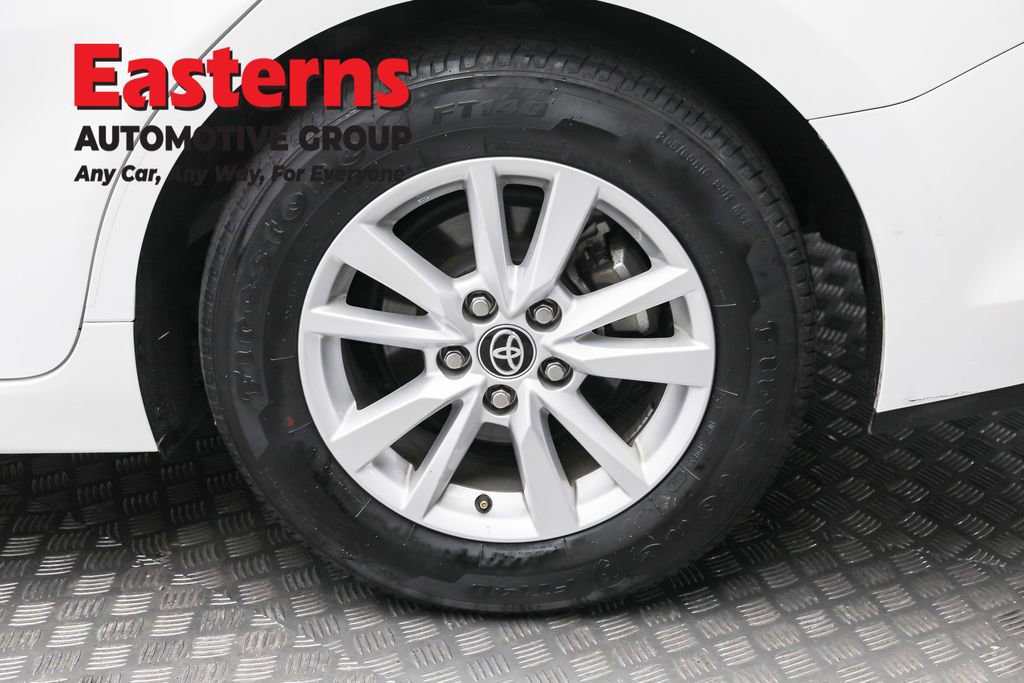 Used 2025 Toyota Camry LE image 8