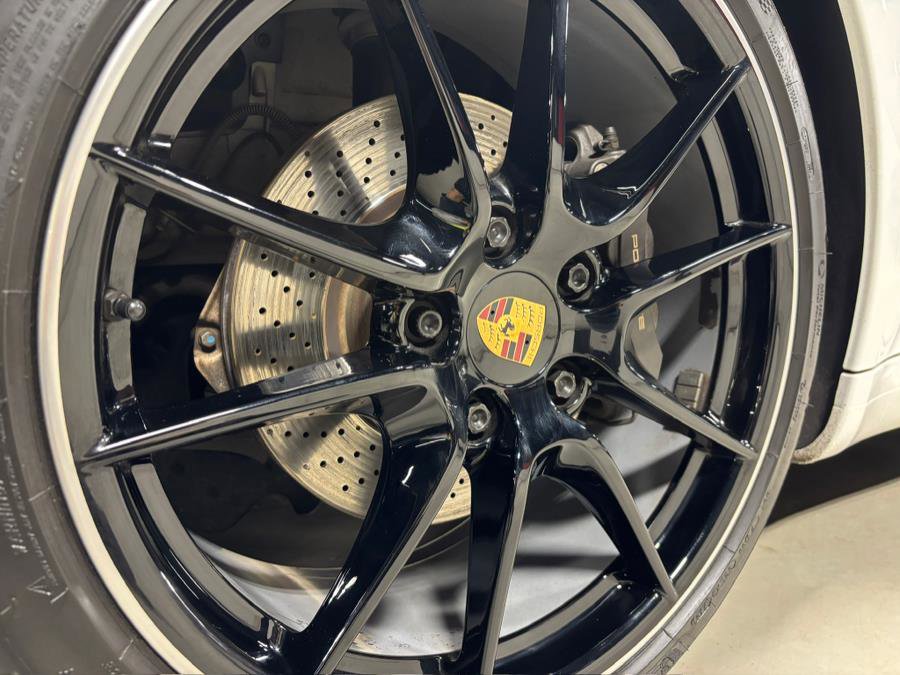 Used 2015 Porsche 911 Carrera image 9