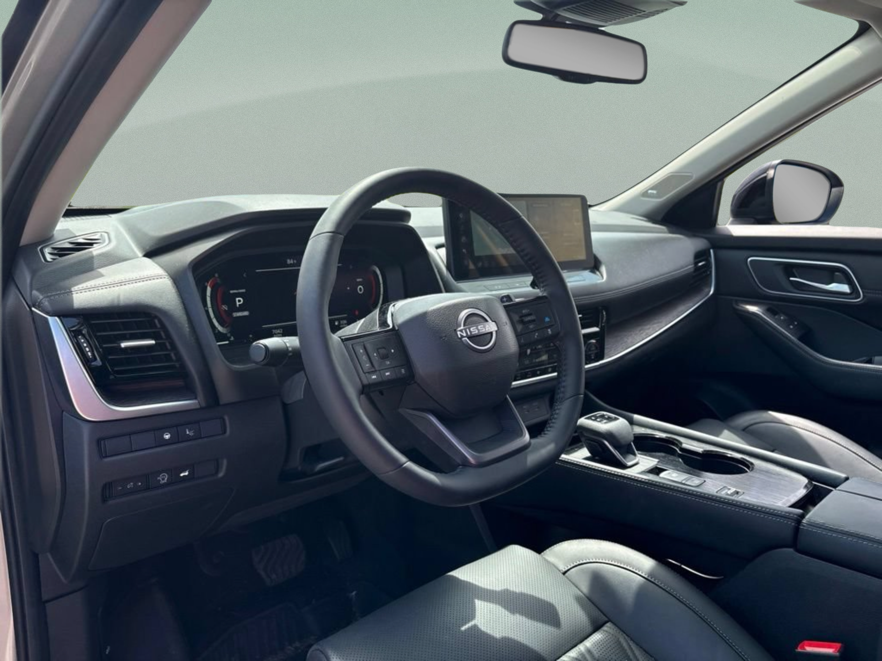 Used 2025 Nissan Rogue Platinum w/ Platinum Premium Package FWD image 15