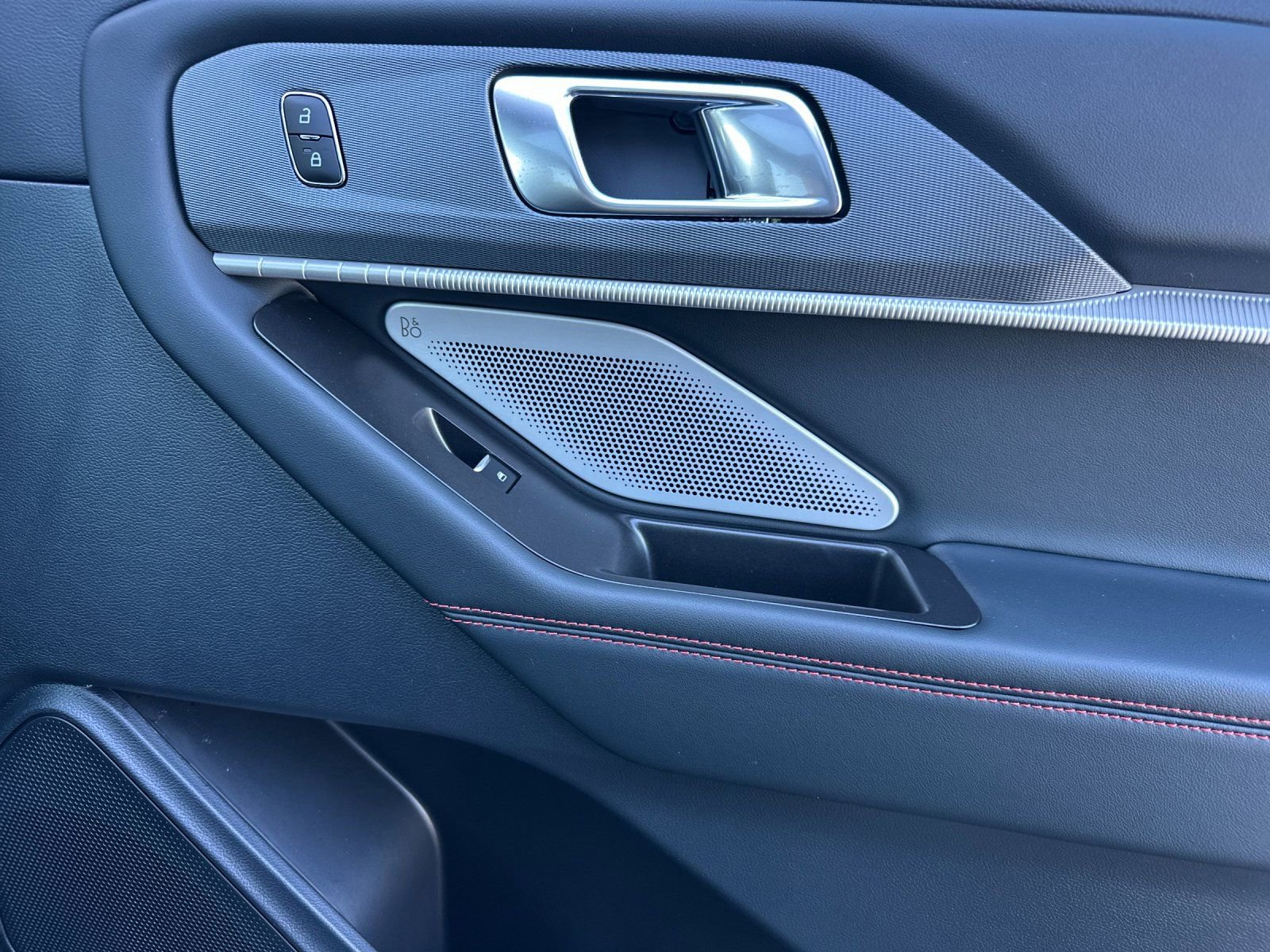 New 2026 Ford Explorer ST w/ Sun And Sound Package image 19